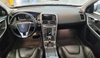 Volvo XC60 2.0 T5 full