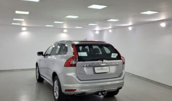 Volvo XC60 2.0 T5 full