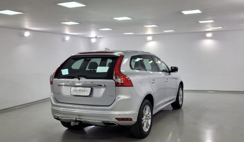 Volvo XC60 2.0 T5 full