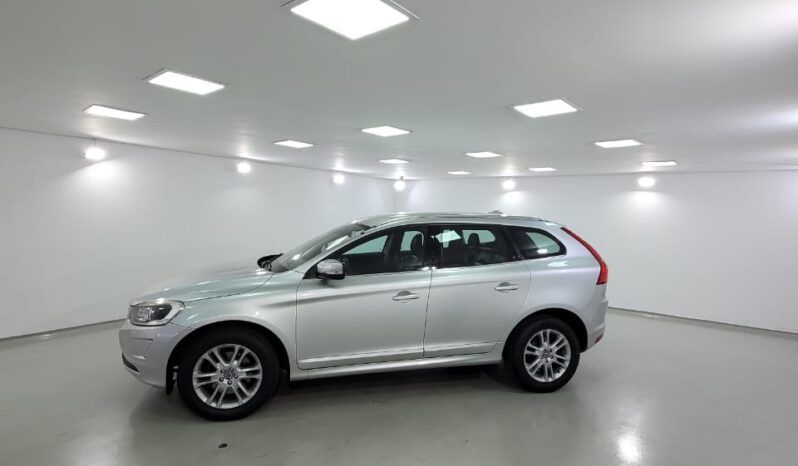 Volvo XC60 2.0 T5 full