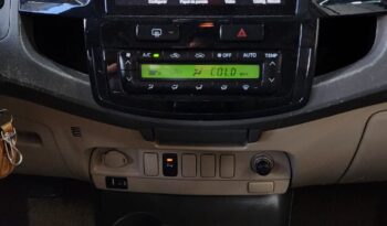 Toyota Hilux SW4 4×4 SR full