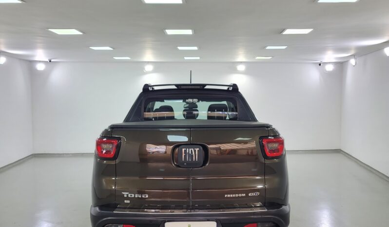 Fiat Toro Freedom 1.8 at full