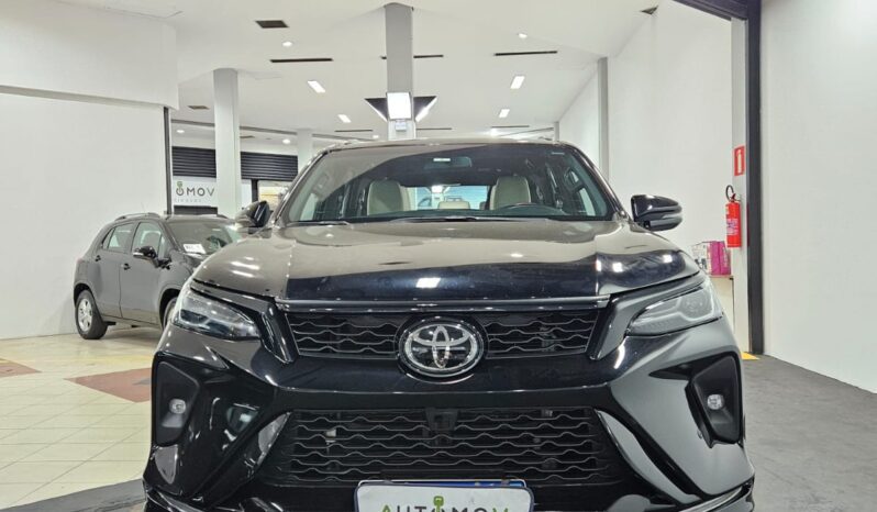 Toyota Hilux SW4 7 lugares full