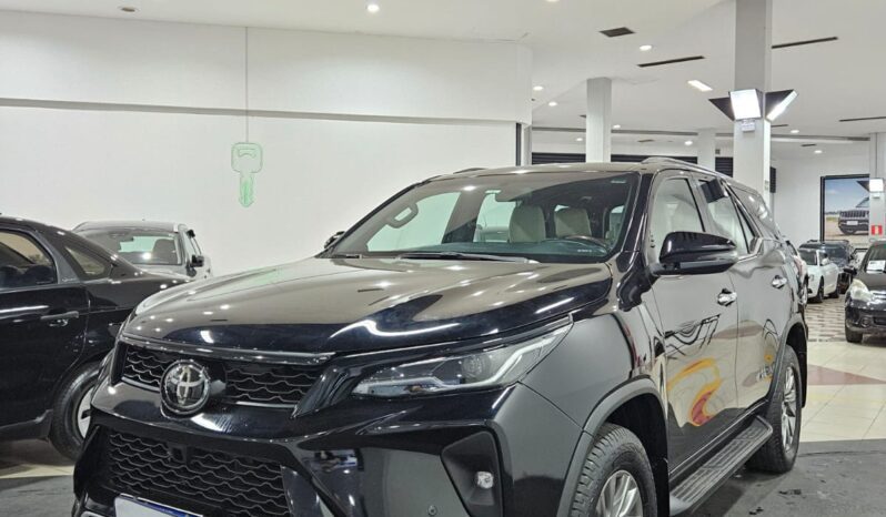 Toyota Hilux SW4 7 lugares full