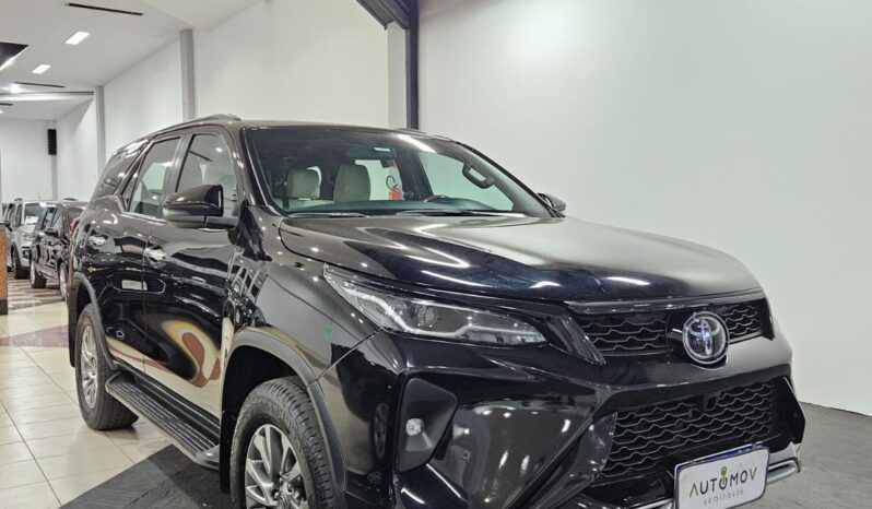 Toyota Hilux SW4 7 lugares full