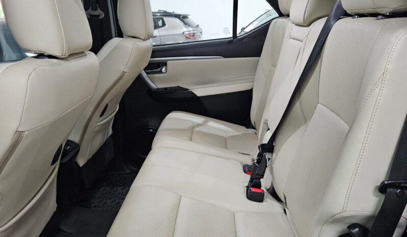 Toyota Hilux SW4 7 lugares full