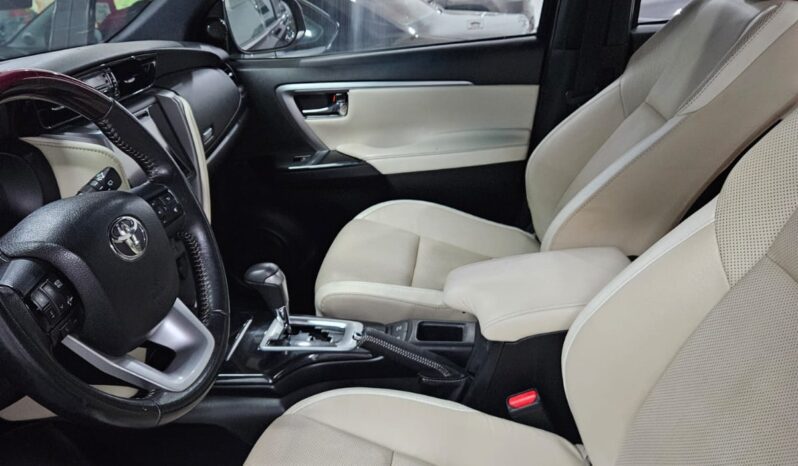 Toyota Hilux SW4 7 lugares full