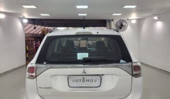 Mitsubishi Outlander 2.0 full