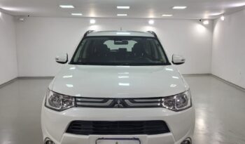 Mitsubishi Outlander 2.0 full