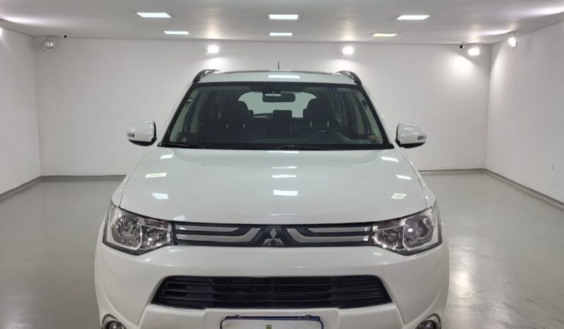 Mitsubishi Outlander 2.0 full