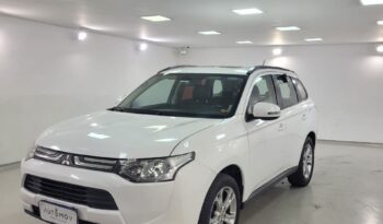 Mitsubishi Outlander 2.0 full