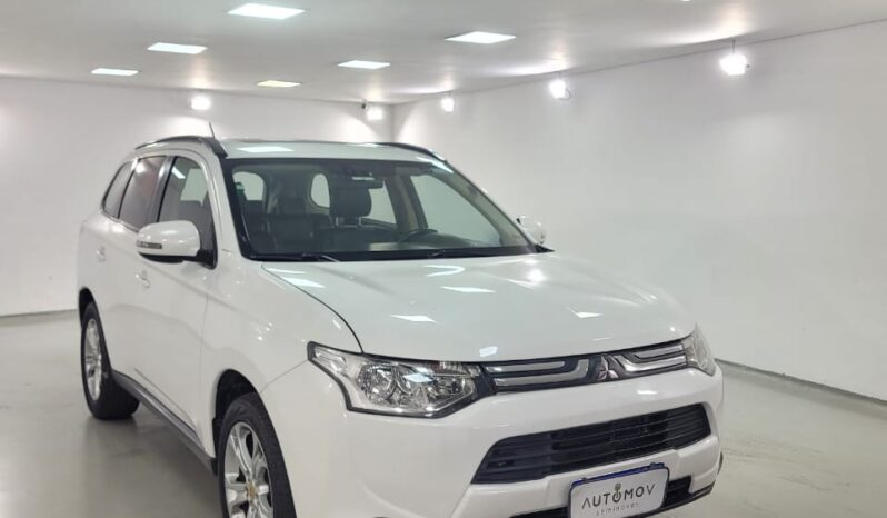 Mitsubishi Outlander 2.0 full