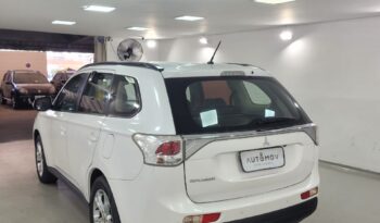 Mitsubishi Outlander 2.0 full