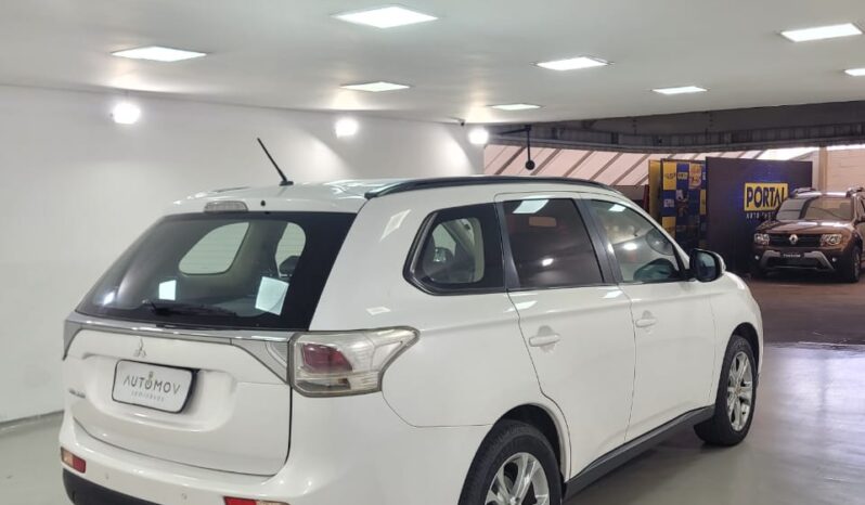 Mitsubishi Outlander 2.0 full