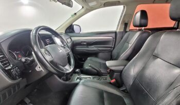 Mitsubishi Outlander 2.0 full