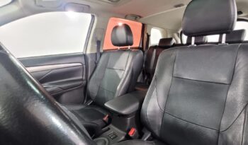 Mitsubishi Outlander 2.0 full