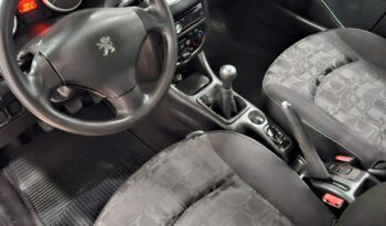Peugeot 207 1.4 XR full