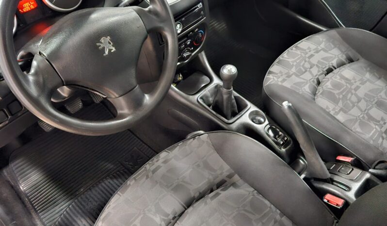 Peugeot 207 1.4 XR full