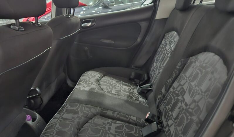 Peugeot 207 1.4 XR full