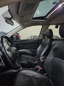Mitsubishi Outlander 2.0 full
