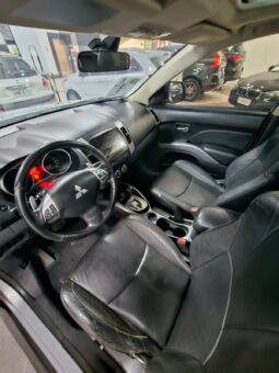 Mitsubishi Outlander 2.0 full