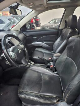 Mitsubishi Outlander 2.0 full
