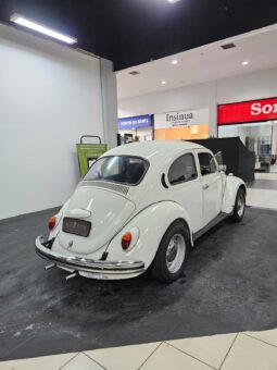VW Fusca 1300 full