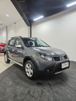 Renault Sandero 1.6 Stepway full