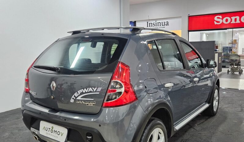 Renault Sandero 1.6 Stepway full
