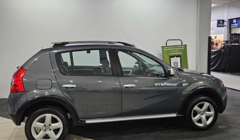 Renault Sandero 1.6 Stepway full