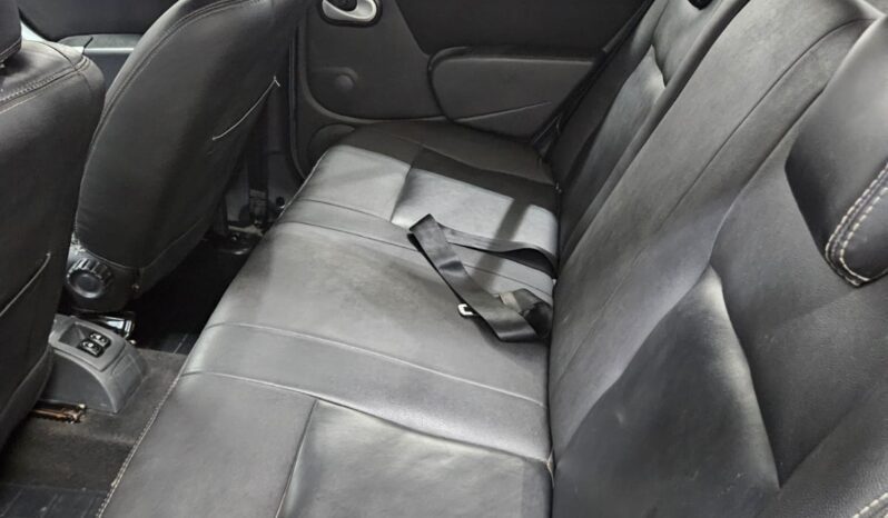 Renault Sandero 1.6 Stepway full