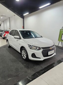 GM Onix Hatch LT Turbo full