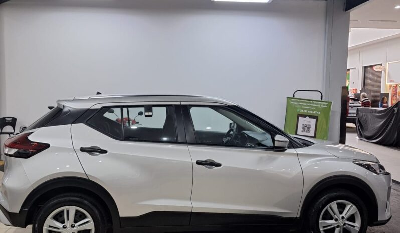 Nissan Kicks 1.6 full