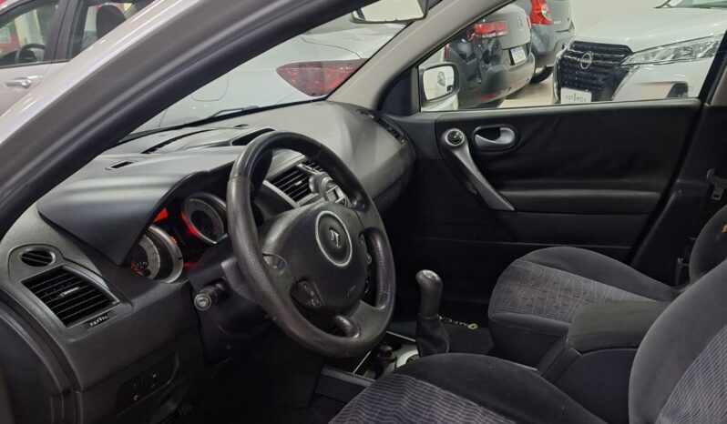Renault Megane Grand Tour 1.6 full