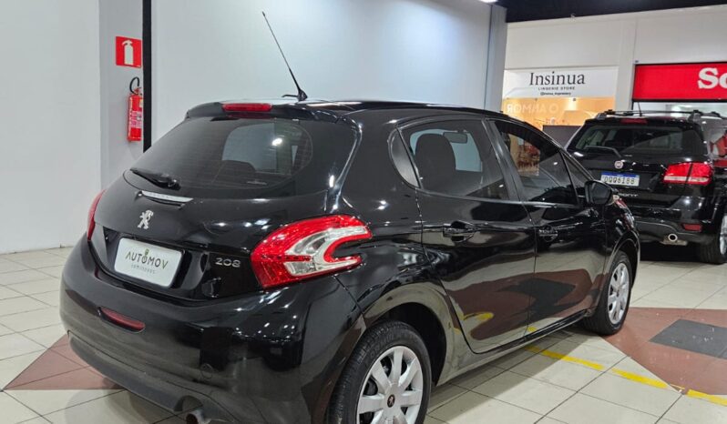 Peugeot 208 1.5 full