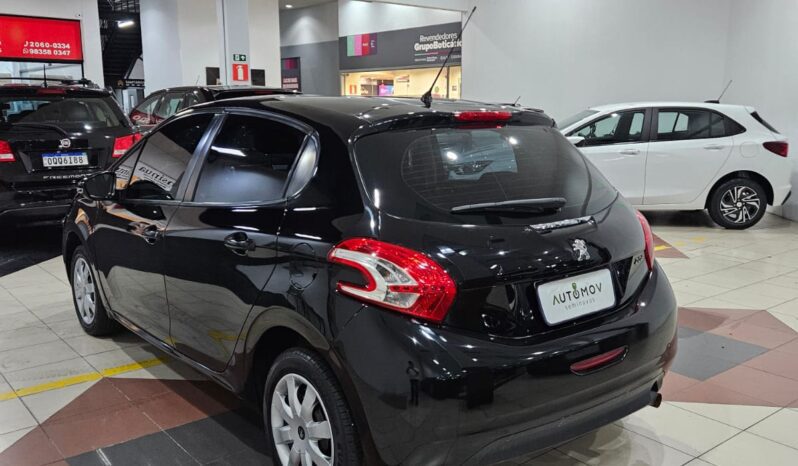 Peugeot 208 1.5 full