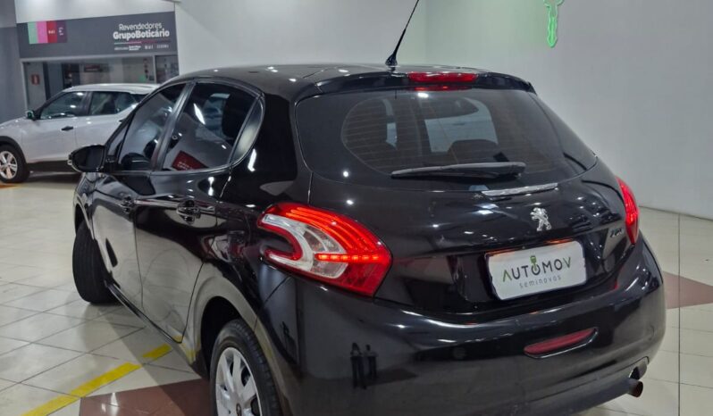 Peugeot 208 1.5 full