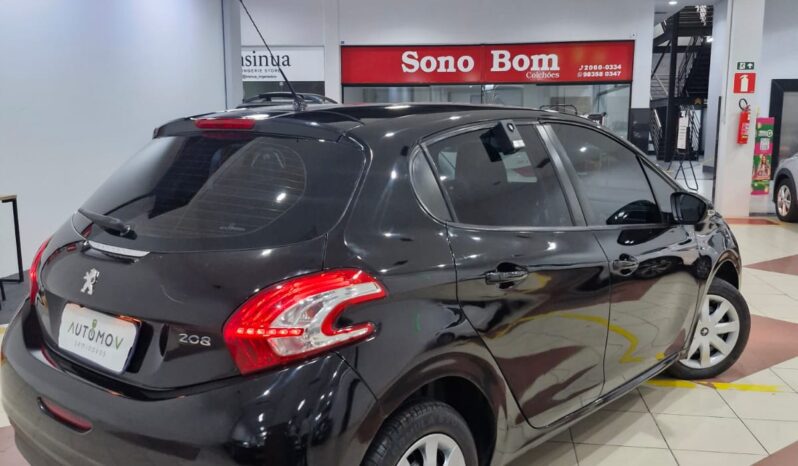 Peugeot 208 1.5 full