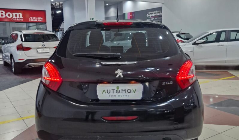 Peugeot 208 1.5 full