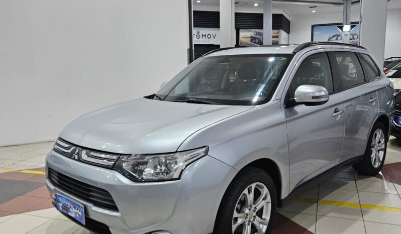 Mitsubishi Outlander 2.0 full