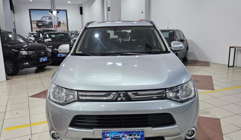 Mitsubishi Outlander 2.0 full