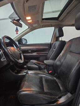 Mitsubishi Outlander 2.0 full