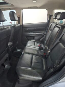 Mitsubishi Outlander 2.0 full