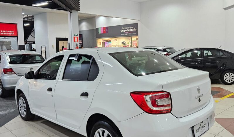 Renault Logan 1.0 full