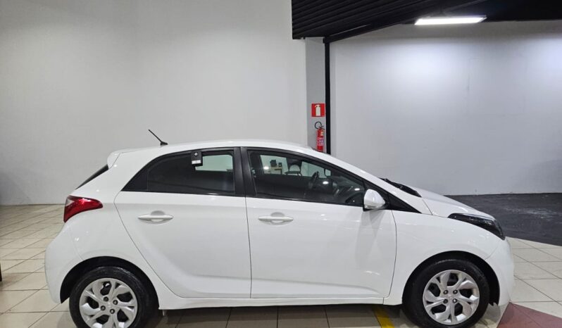 Hyundai HB20 1.0 full