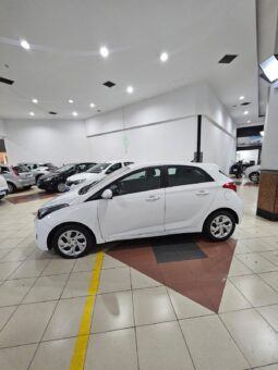 Hyundai HB20 1.0 full