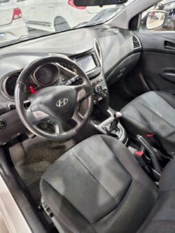Hyundai HB20 1.0 full