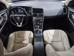 Volvo XC-60 2.0 T5 full