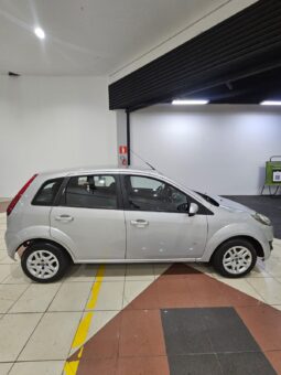 Ford Fiesta 1.0 full