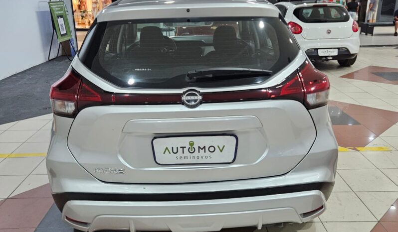 Nissan Kicks Active full